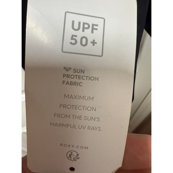 Roxy UPF 50+ Rash Guard Swim Shirt Sun protection Size XL - Picture 6 of 8